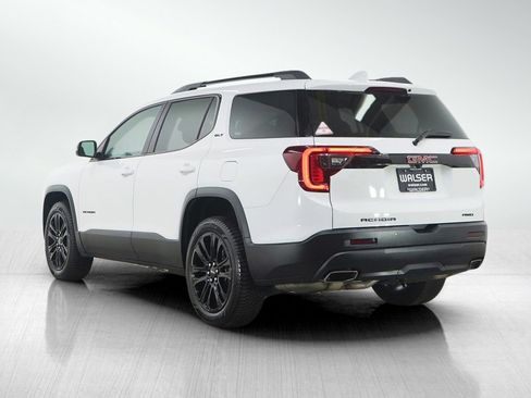 Used 2023 GMC Acadia SLT w/ Elevation Edition image 3