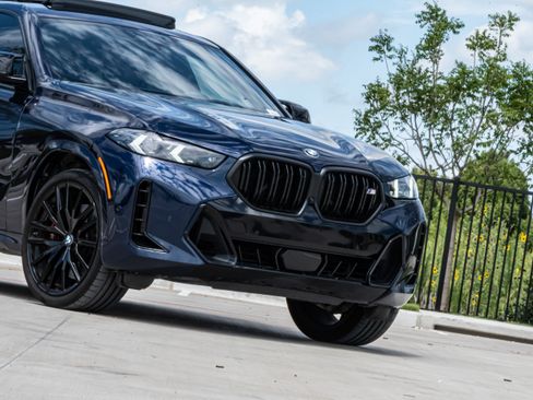 Certified 2025 BMW X6 M60i AWD/4WD image 38