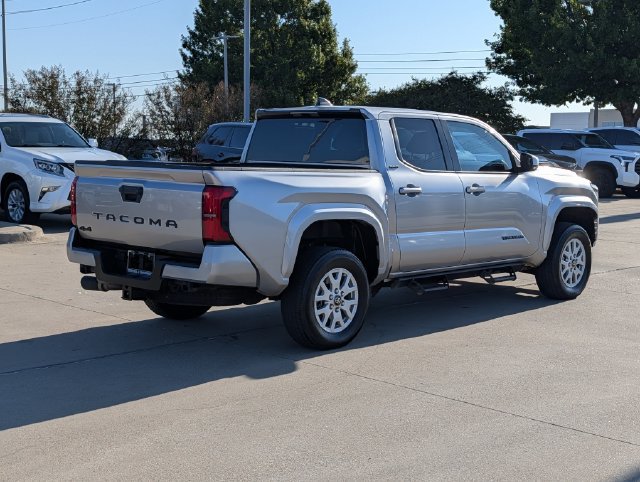 Used 2025 Toyota Tacoma SR5 AWD/4WD image 6