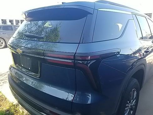 Certified 2025 Chevrolet Traverse LT image 21