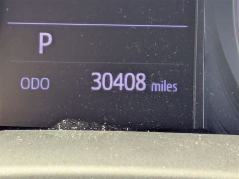 Used 2020 Toyota C-HR XLE image 10