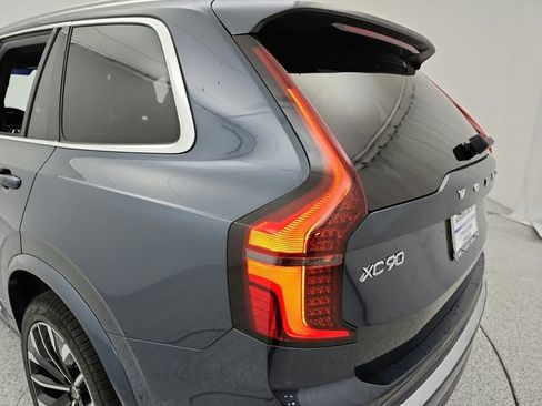 New 2026 Volvo XC90 T8 Plus w/ Protection Package AWD/4WD image 39