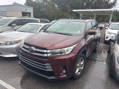 Used 2017 Toyota Highlander FWD V6