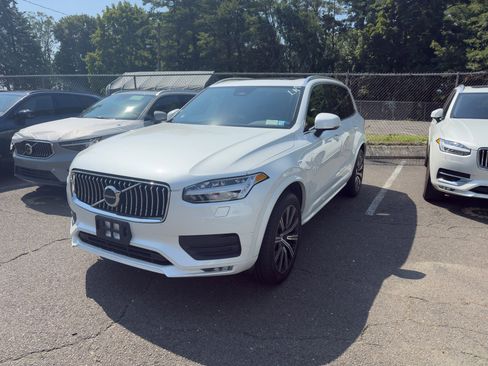 Certified 2023 Volvo XC90 B5 Core w/ Protection Package Premier image 3