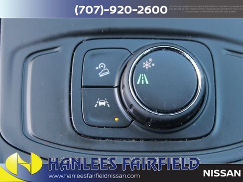 Used 2024 GMC Terrain SLE FWD image 17