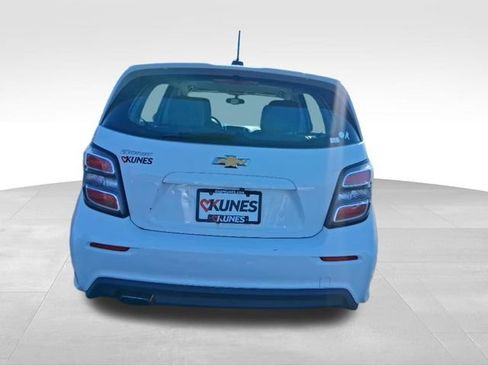 Used 2017 Chevrolet Sonic LT FWD image 8