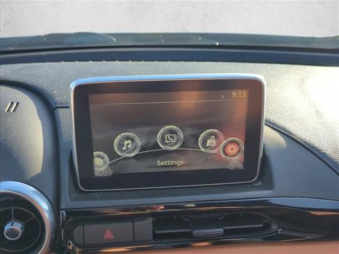 Used 2017 FIAT 124 Spider Lusso image 16