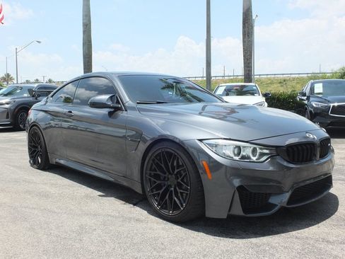 Used 2016 BMW M4 Coupe w/ Executive Package RWD image 2