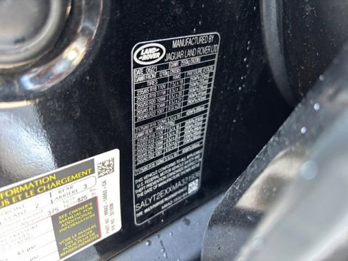 Certified 2021 Land Rover Range Rover Velar R-Dynamic S image 23