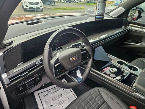 Used 2025 Cadillac Escalade V AWD/4WD image 48