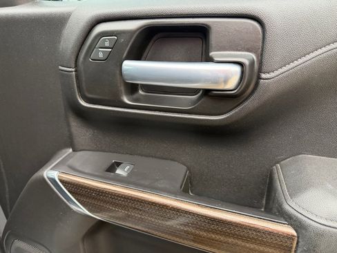 Used 2021 Chevrolet Silverado 1500 LT Trail Boss w/ Convenience Package II image 39