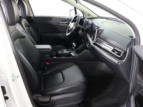 Used 2024 Kia Sportage EX FWD image 28