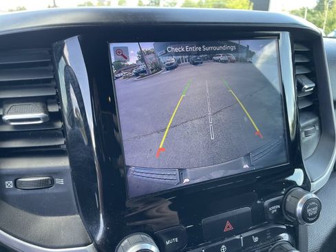 Used 2022 RAM 1500 Big Horn AWD/4WD image 13