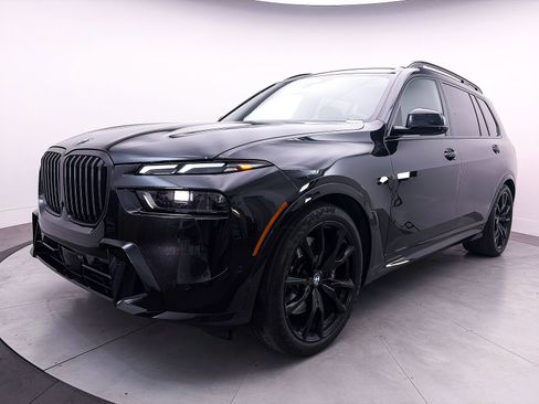 Used 2024 BMW X7 xDrive40i w/ M Sport Package image 14