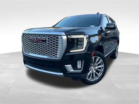 Used 2021 GMC Yukon Denali w/ Denali Premium Package image 9
