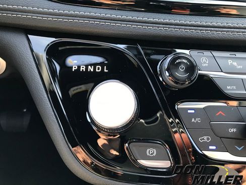 New 2026 Chrysler Pacifica Select image 22