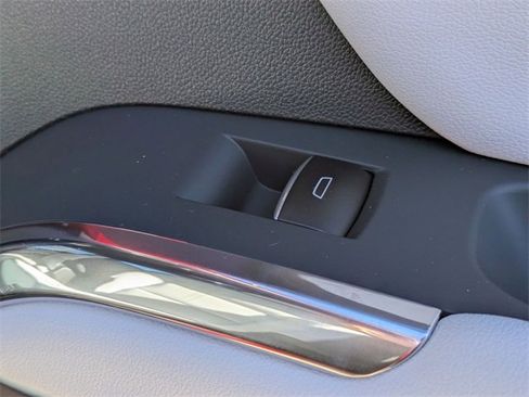 New 2026 Chevrolet Traverse High Country image 36