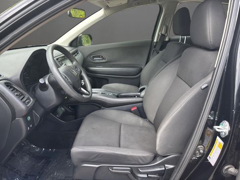 Used 2022 Honda HR-V LX image 6