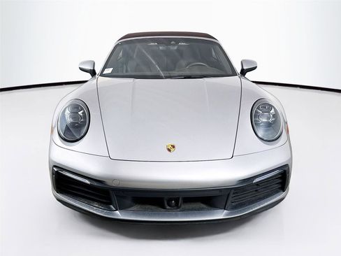 Used 2020 Porsche 911 Carrera 4 image 2