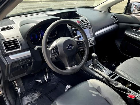 Used 2015 Subaru Crosstrek Touring AWD/4WD image 17