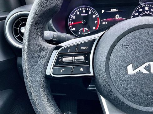 Used 2024 Kia Forte LXS image 18