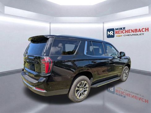 Used 2025 Chevrolet Tahoe LS RWD image 4