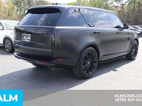 Used 2024 Land Rover Range Rover Long Wheelbase SE image 6