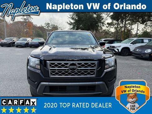 Used 2024 Nissan Frontier SV w/ Technology Package image 2