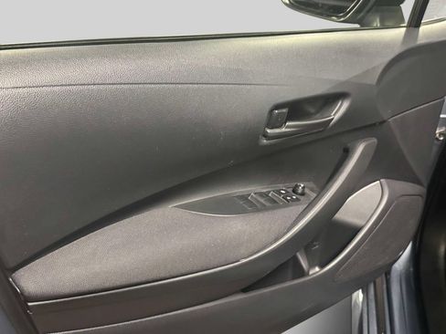 Used 2023 Toyota Corolla LE AWD/4WD image 25