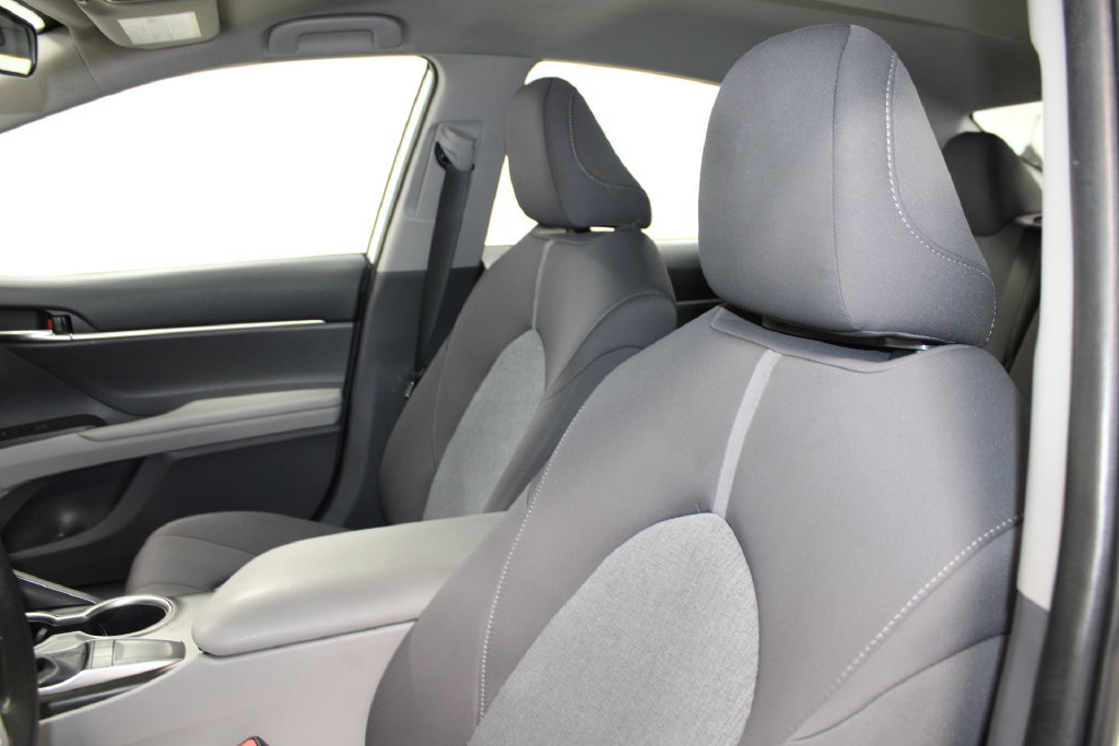Used 2022 Toyota Camry LE FWD image 13