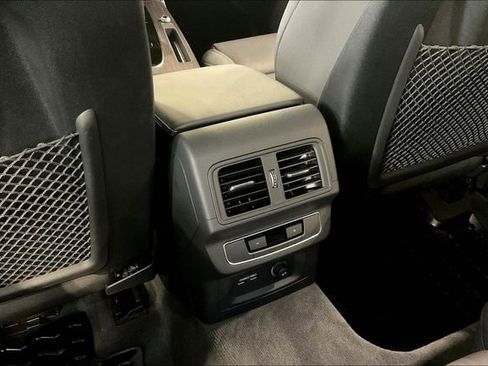 Certified 2025 Audi Q5 2.0T Premium image 34