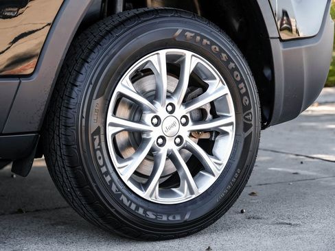 Used 2022 Jeep Cherokee Latitude Lux image 69