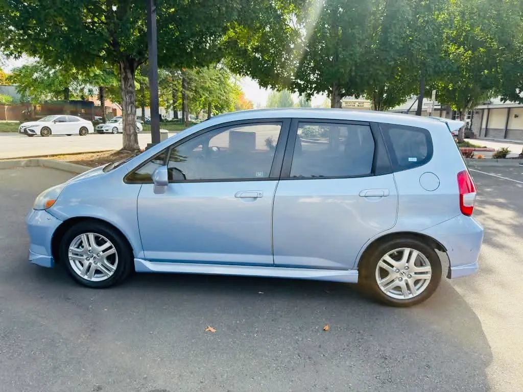Used 2008 Honda Fit Sport image 2