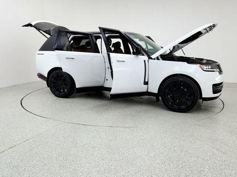 New 2026 Land Rover Range Rover Long Wheelbase SE image 10