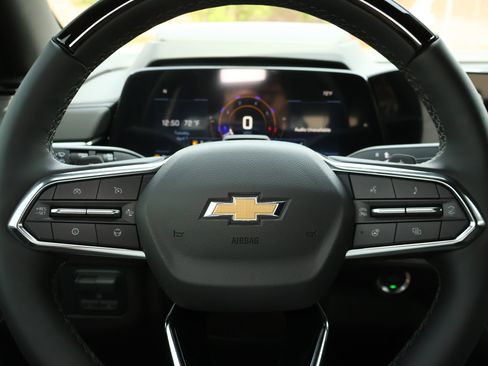 New 2026 Chevrolet Tahoe High Country AWD/4WD image 15