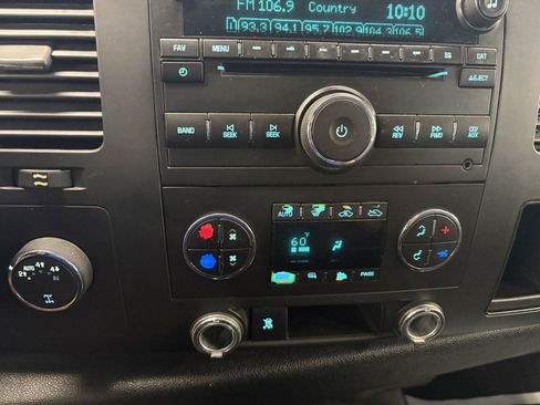 Used 2011 Chevrolet Silverado 1500 4x4 Crew Cab Hybrid image 31