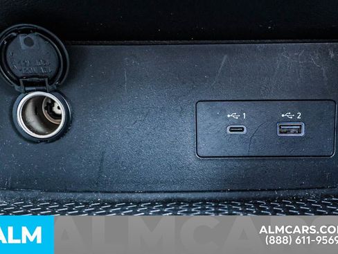 Used 2024 Nissan Pathfinder SV image 47