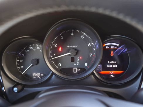 Used 2024 Porsche Macan Turbo image 19