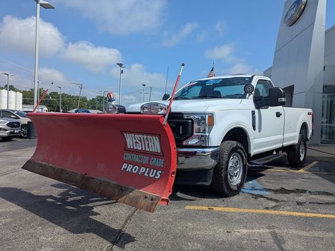 Used 2022 Ford F250 XL w/ Power Equipment Group AWD/4WD image 8