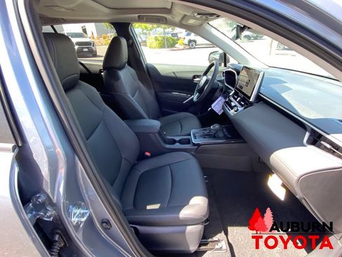 New 2026 Toyota Corolla Cross XLE w/ Convenience Package AWD/4WD image 12