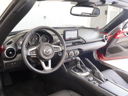 Used 2023 MAZDA MX-5 Miata Grand Touring image 11