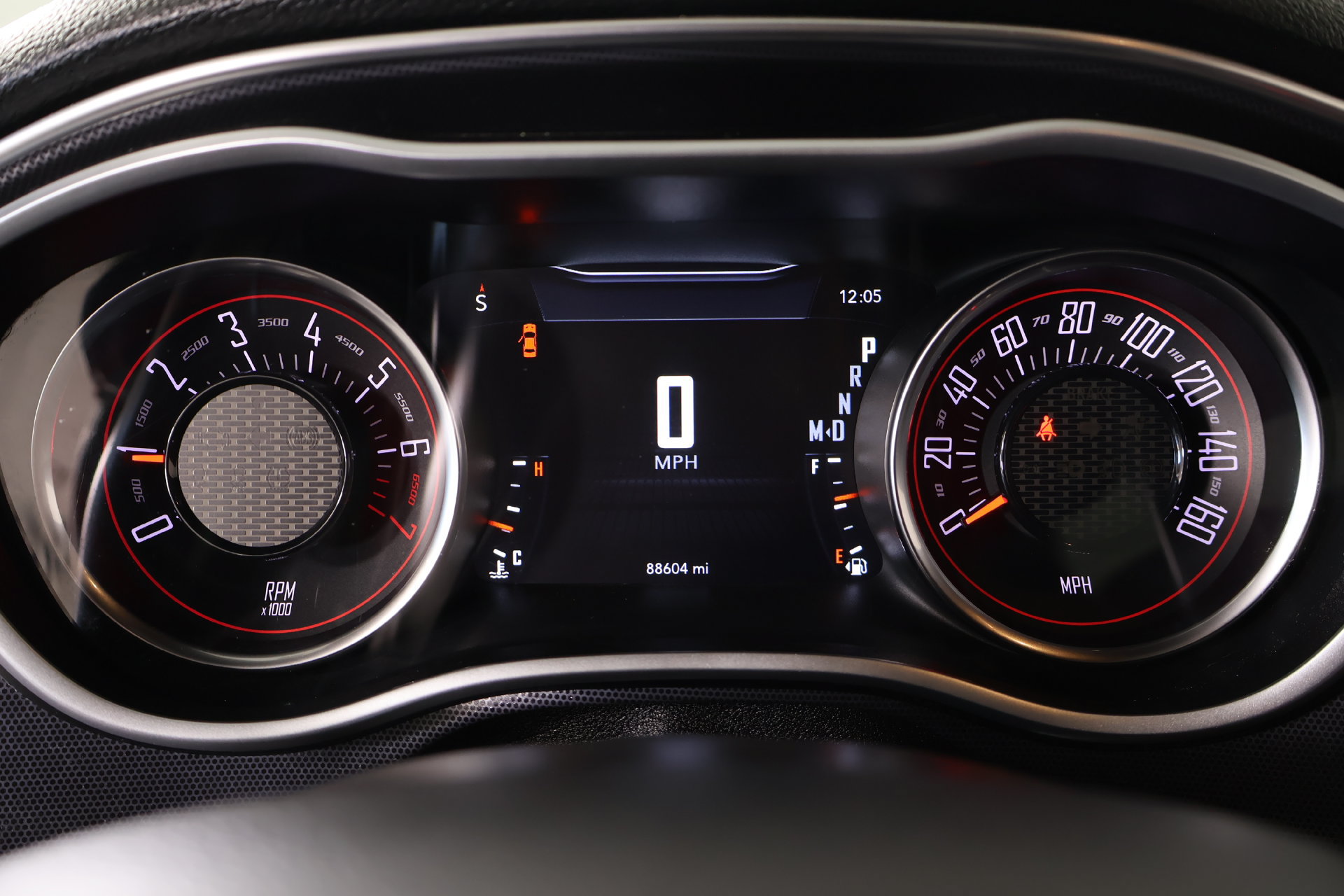 Used 2018 Dodge Challenger SXT Plus RWD image 4