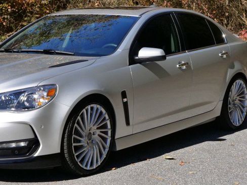 Used 2017 Chevrolet SS image 36