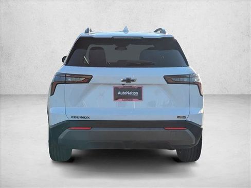 New 2026 Chevrolet Equinox LT w/ Midnight Edition image 7