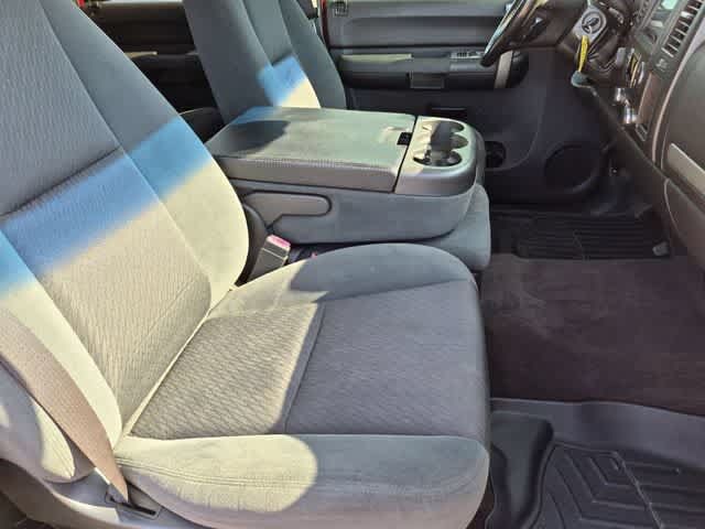 Used 2009 GMC Sierra 2500 SLE w/ Convenience Package AWD/4WD image 21