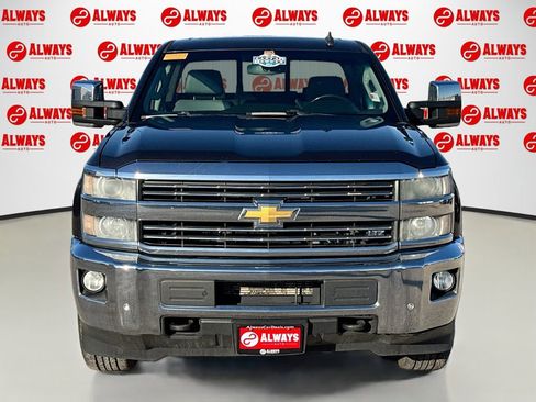 Used 2015 Chevrolet Silverado 3500 LTZ w/ LTZ Plus Package image 2