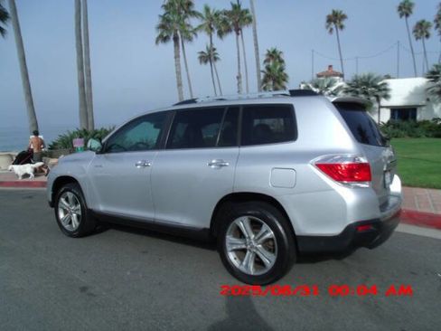 Used 2011 Toyota Highlander Limited image 17