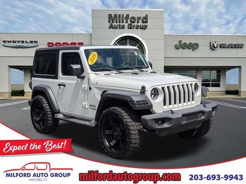 Certified 2018 Jeep Wrangler Sport AWD/4WD image 1