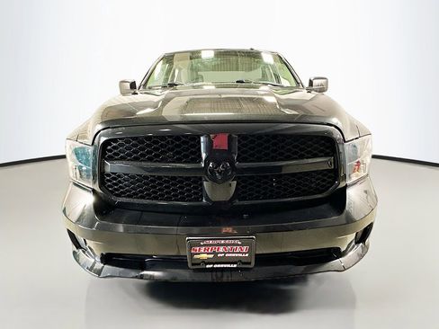 Used 2017 RAM 1500 Express w/ Black Ram 1500 Express Group AWD/4WD image 4