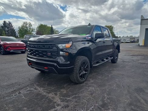 New 2026 Chevrolet Silverado 1500 Custom Trail Boss AWD/4WD image 3